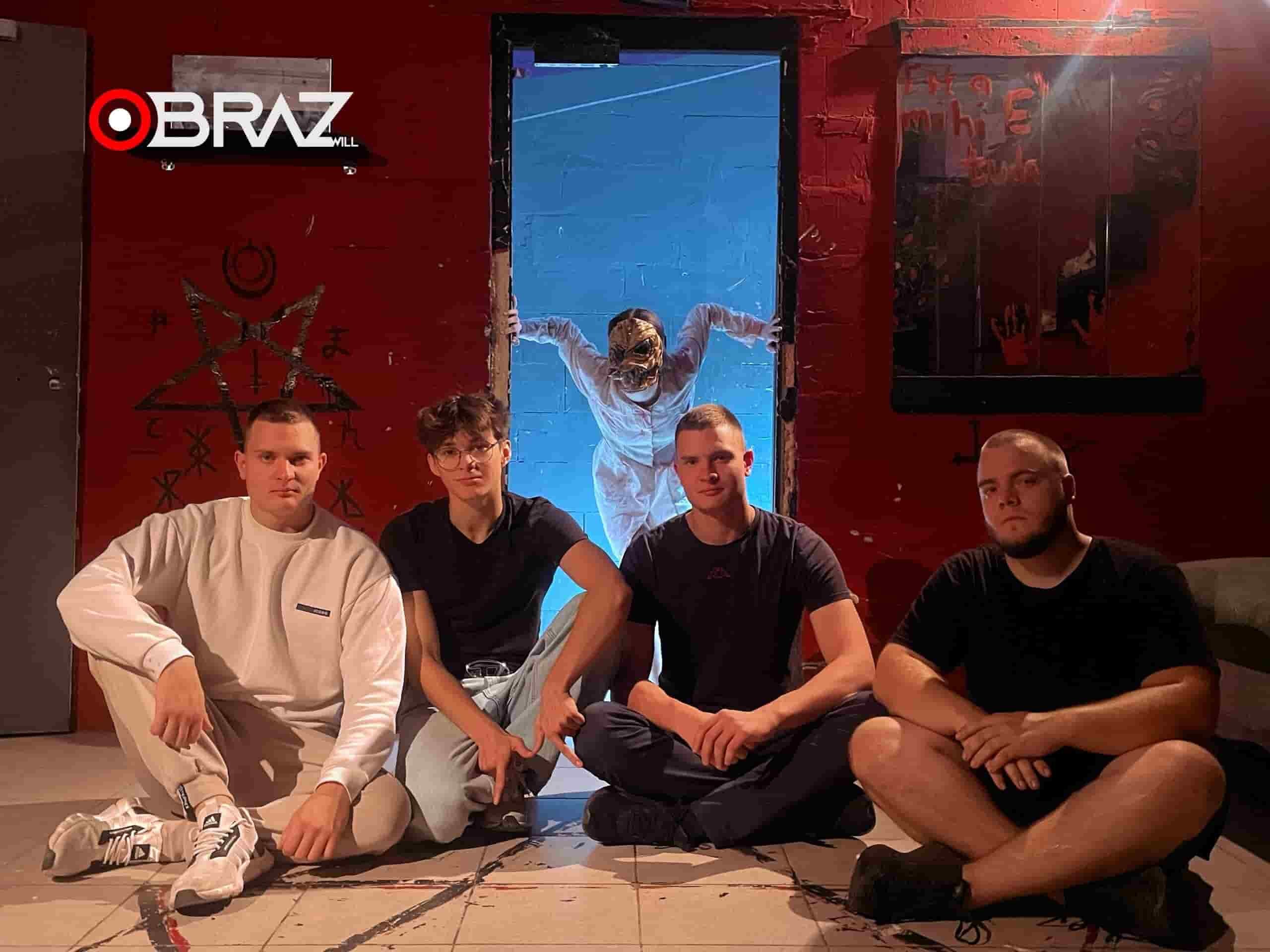 Сотрудники компании проходят инструктаж перед корпоративным квестом OBRAZwill Пенза